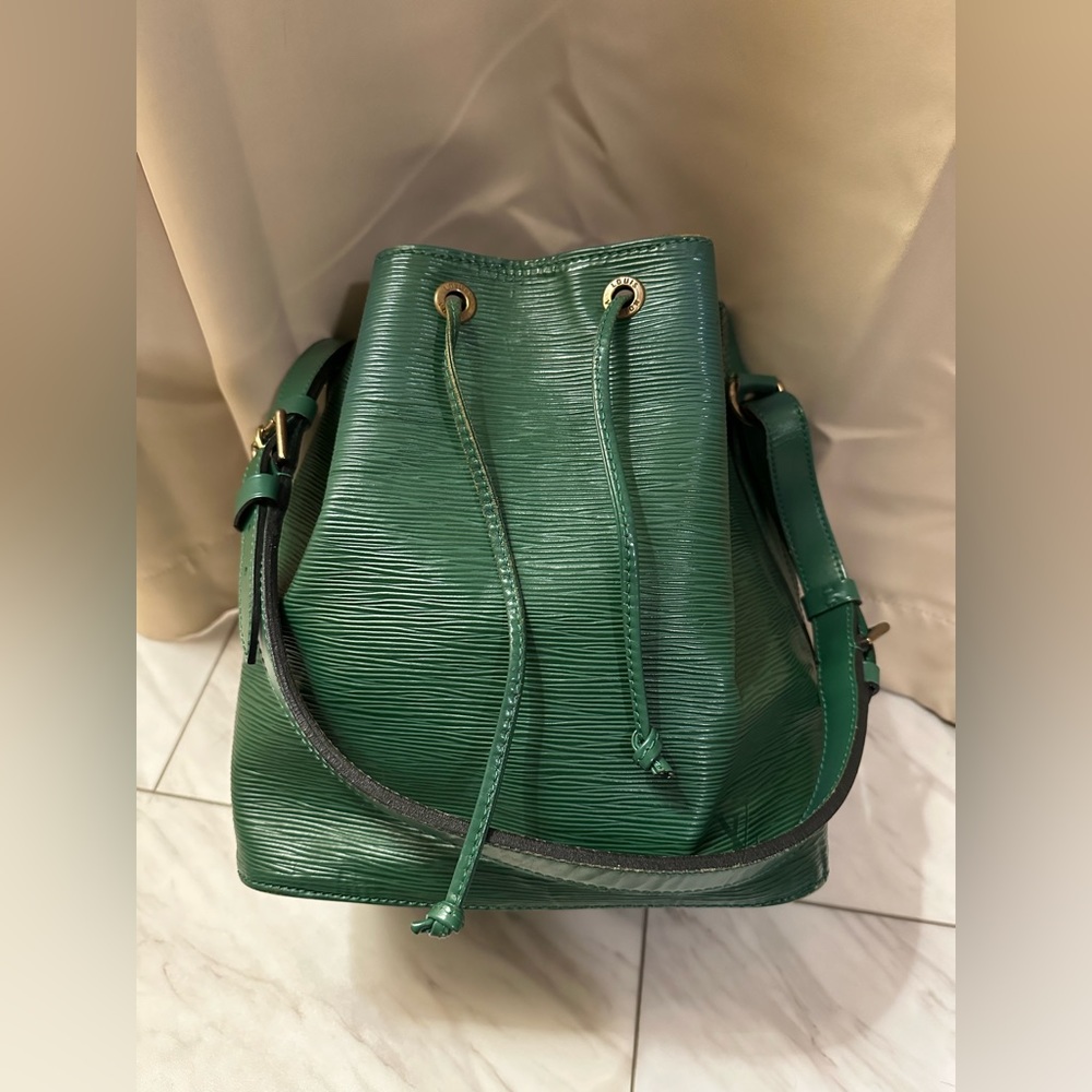 Vintage Louis Vuitton Borneo Green Epi Bucket Bag
